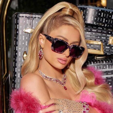 Paris Hilton Miniatura