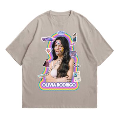 Olivia Rodrigo Oversized Miniatura