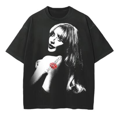 Sabrina Short N Sweet Oversized Peso Completo Miniatura